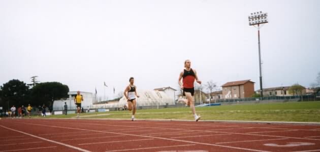 Joschi erste Runden 2000m.jpg (21K)